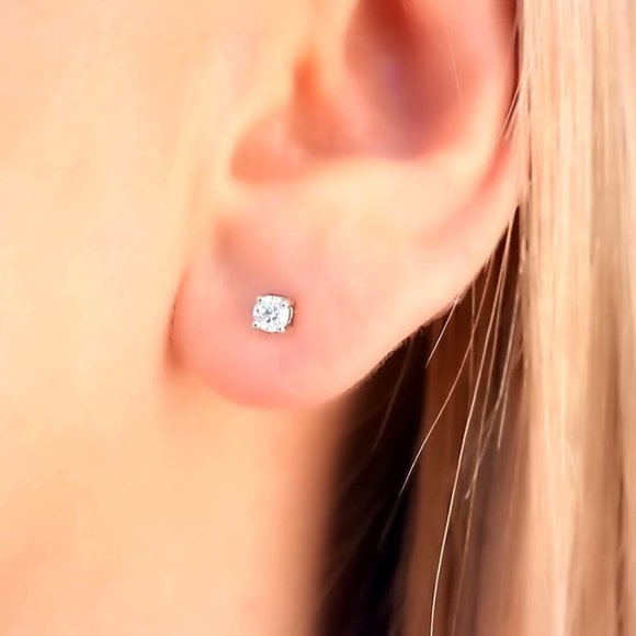 0.30ct. t.w. Diamond Brilliant Cut Stud Earrings - Picture 6 of 15